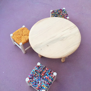 Table ronde bois de cèdre naturel 
