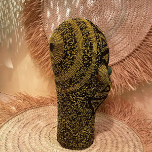 Art africain Bamiléké tête perlée noire et jaune